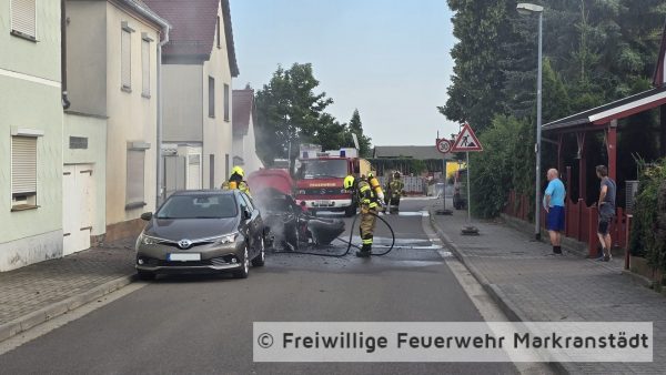 PKW - Fahrzeugbrand;